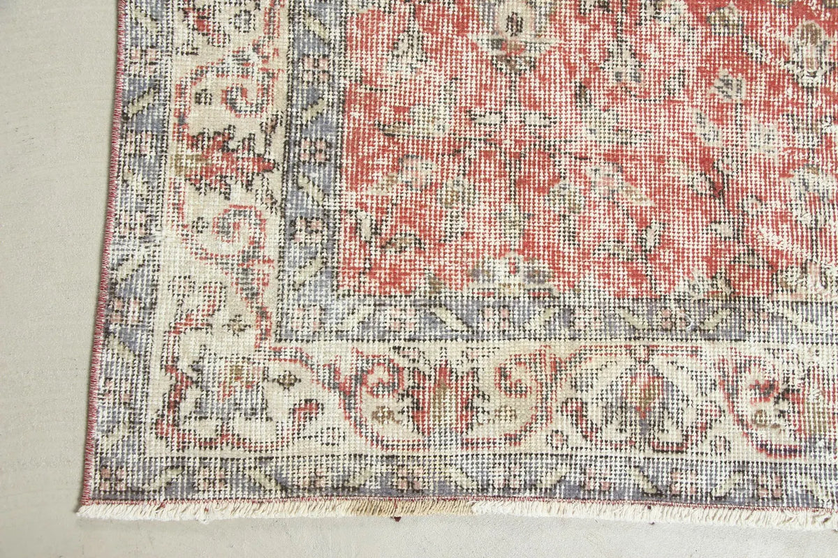 Vintage Turkish Accent Area rug 3.7 x 6.7 ft