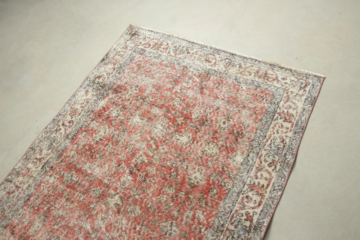 Vintage Turkish Accent Area rug 3.7 x 6.7 ft