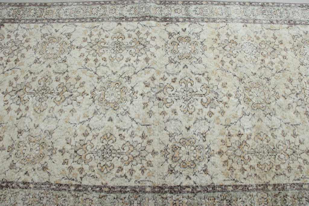Vintage Turkish Accent Area Rug 3.7 x 6.6 ft