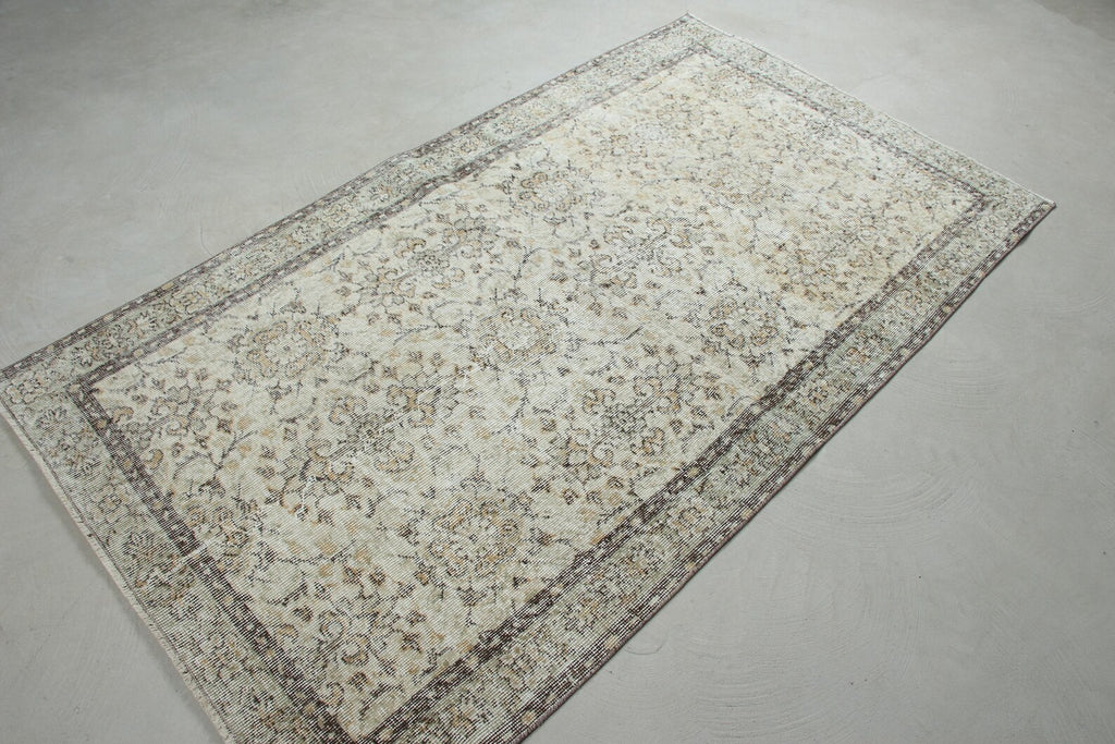 Vintage Turkish Accent Area Rug 3.7 x 6.6 ft