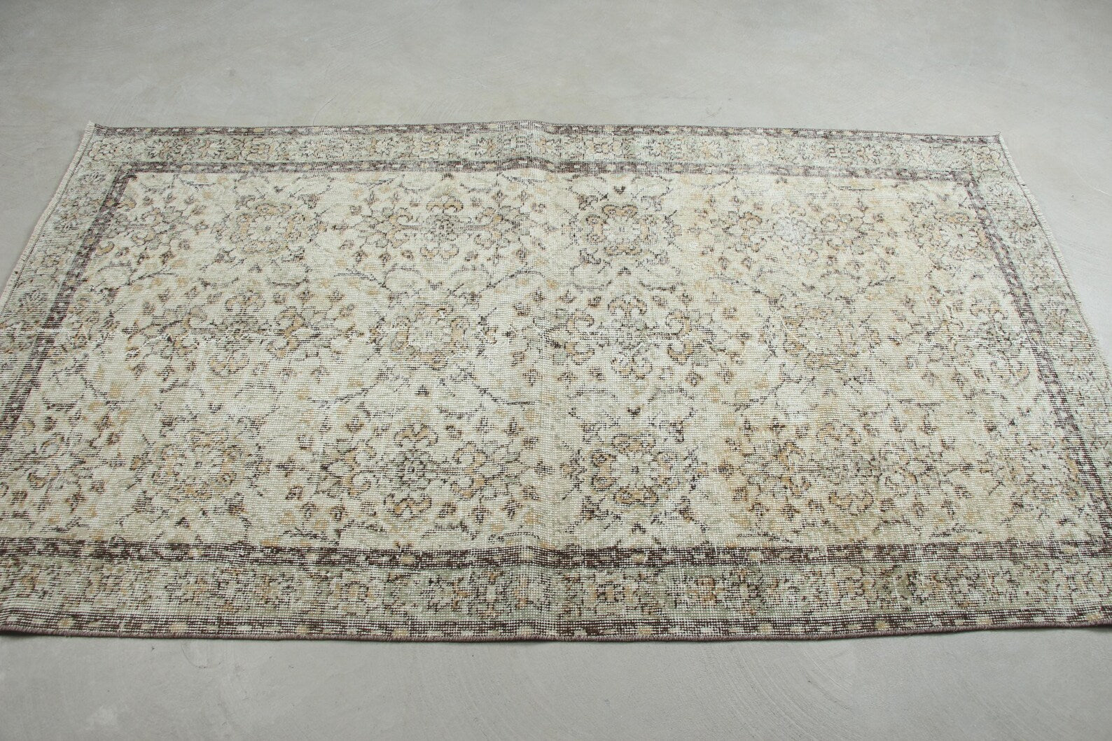 Vintage Turkish Accent Area Rug 3.7 x 6.6 ft