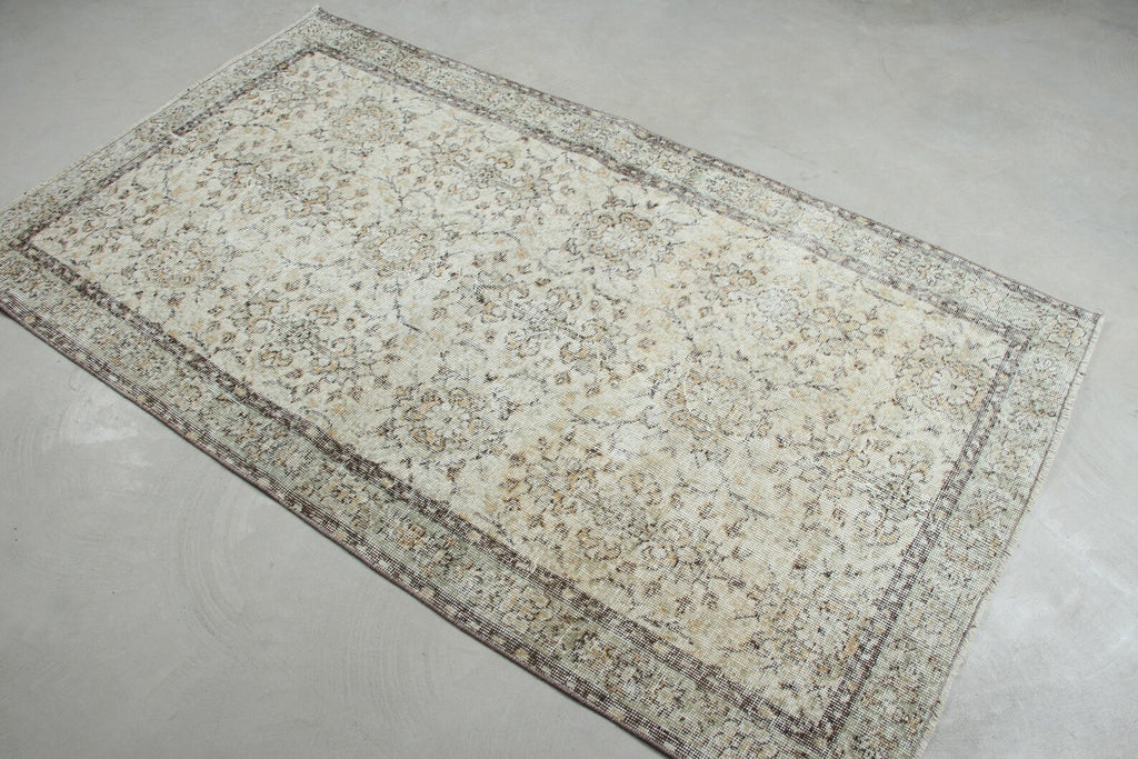 Vintage Turkish Accent Area Rug 3.7 x 6.6 ft
