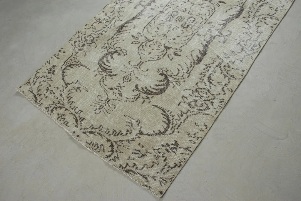 Vintage Turkish Accent Area rug 3.8 x 7.1 ft