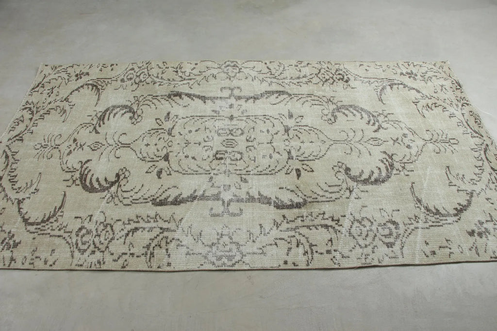 Vintage Turkish Accent Area rug 3.8 x 7.1 ft