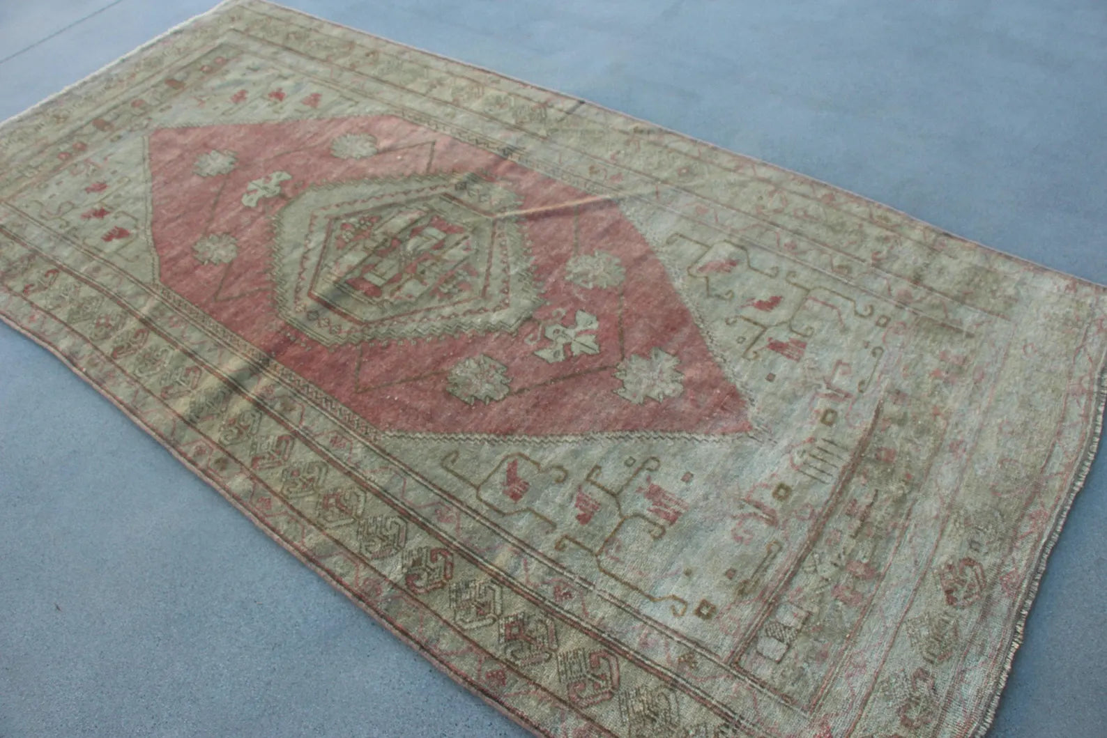 Vintage Turkish Accent Area rug 4.4 x 9 ft