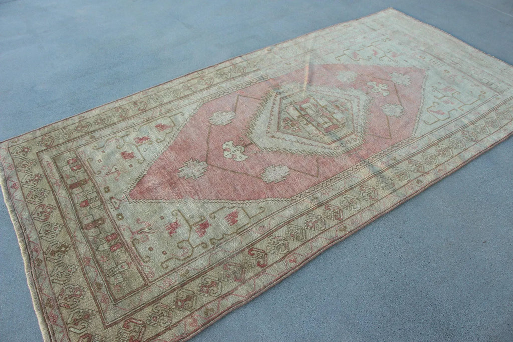 Vintage Turkish Accent Area rug 4.4 x 9 ft