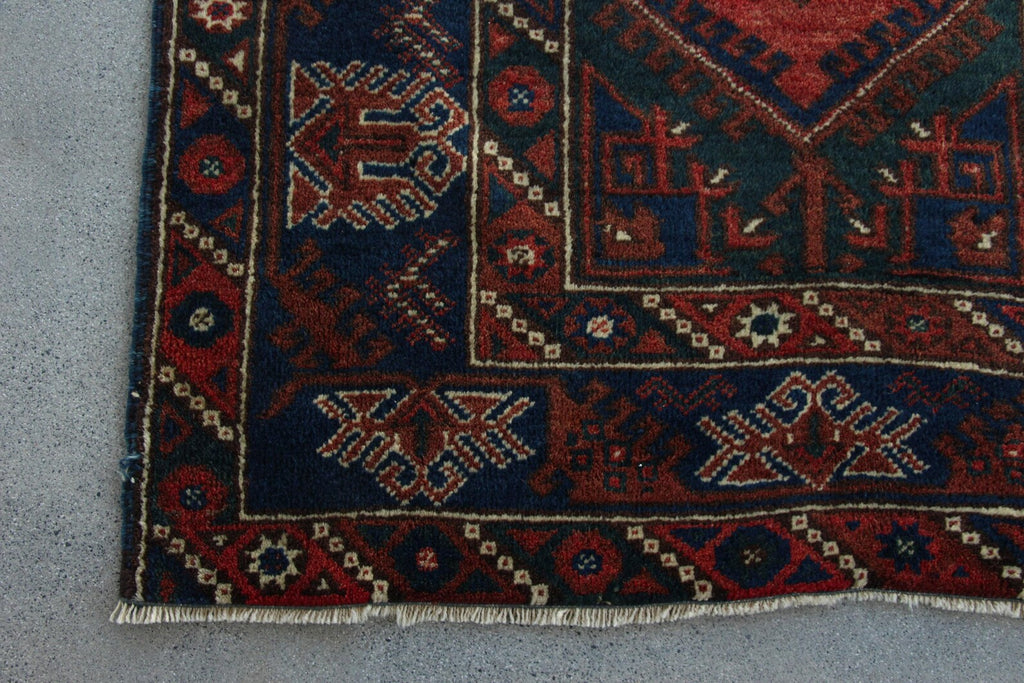 Vintage Turkish Accent Area rug 3.8 x 6.6 ft
