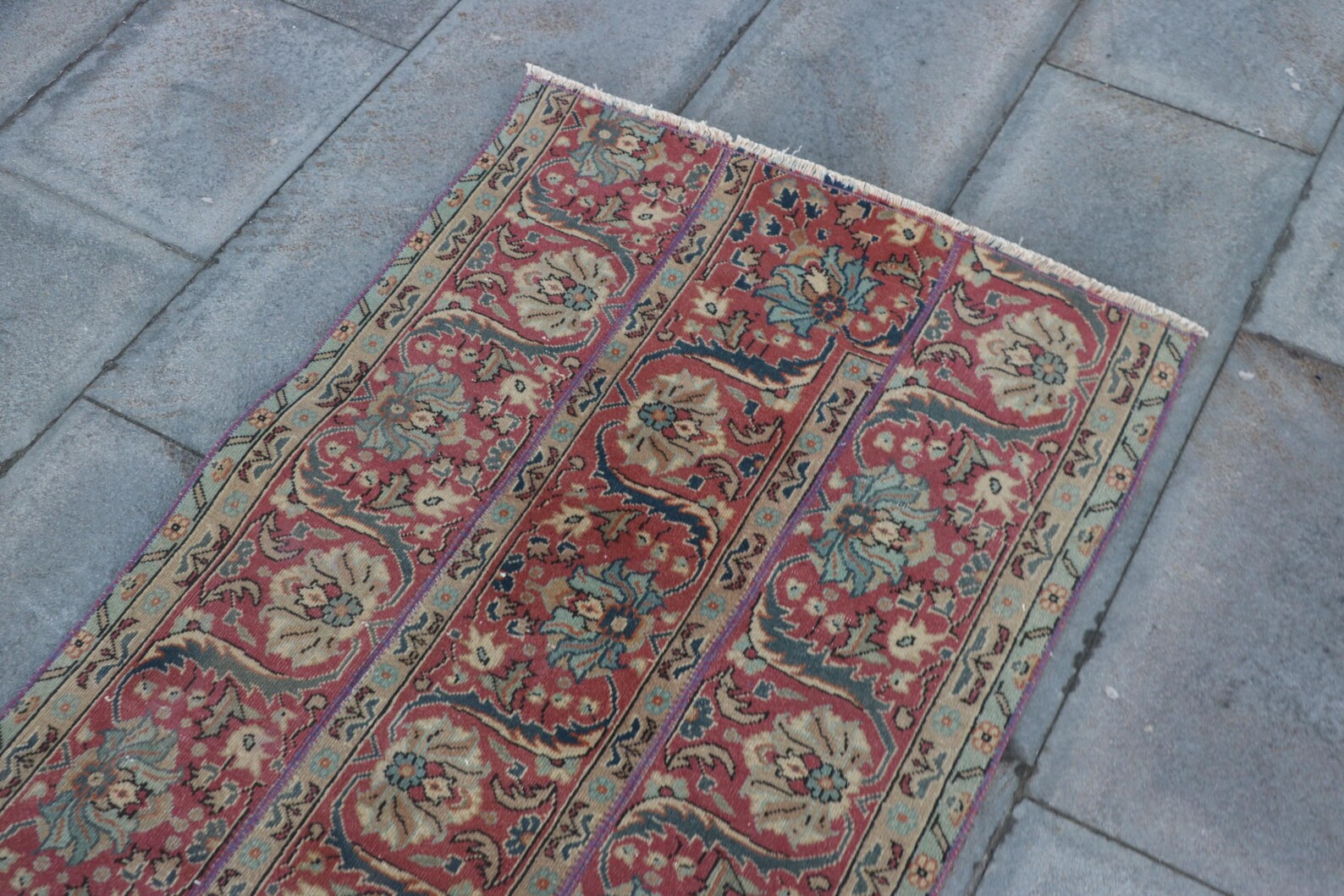 Vintage Turkish Accent Area rug 2.3 x 4 ft