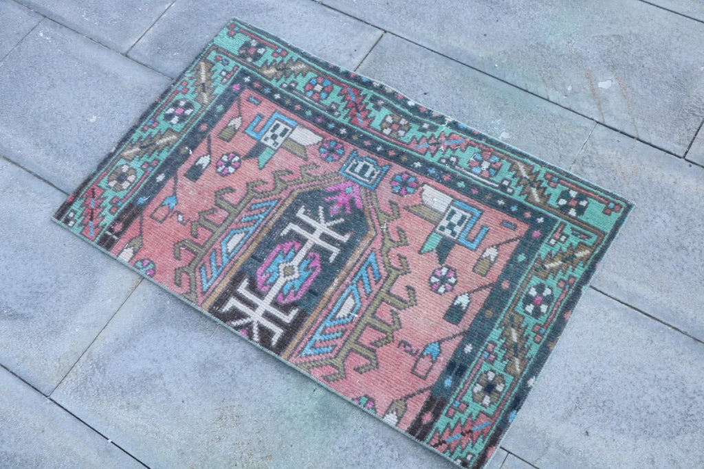 Vintage Turkish Mini Rug 1.7 x 2.8 ft