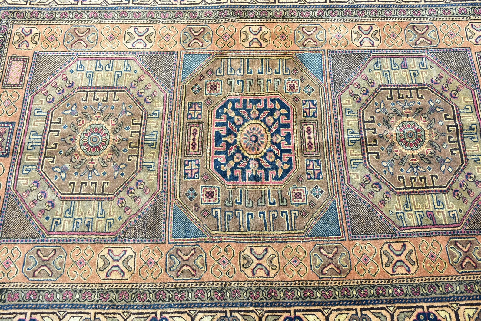 Vintage Turkish Accent Area rug 3.8 x 5.7 ft