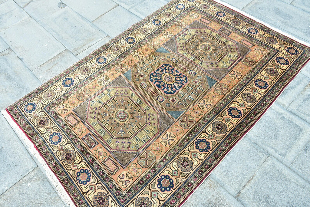Vintage Turkish Accent Area rug 3.8 x 5.7 ft