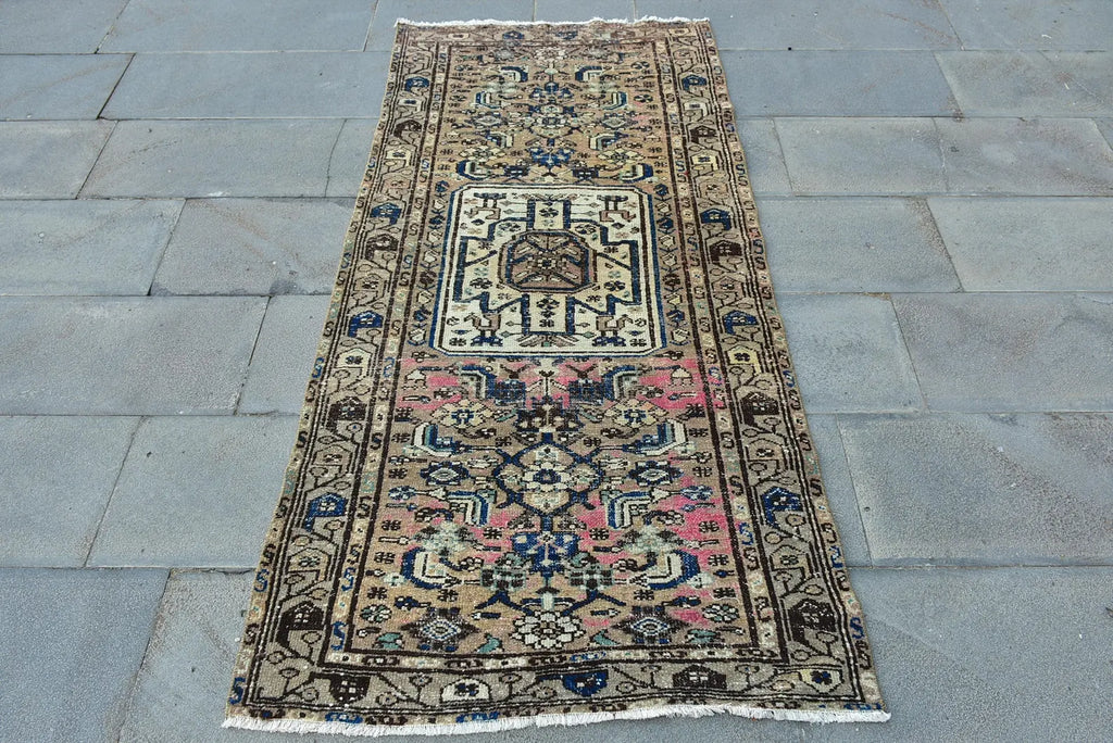 Vintage Persian Accent Area Rug 3.1 x 6.1 ft