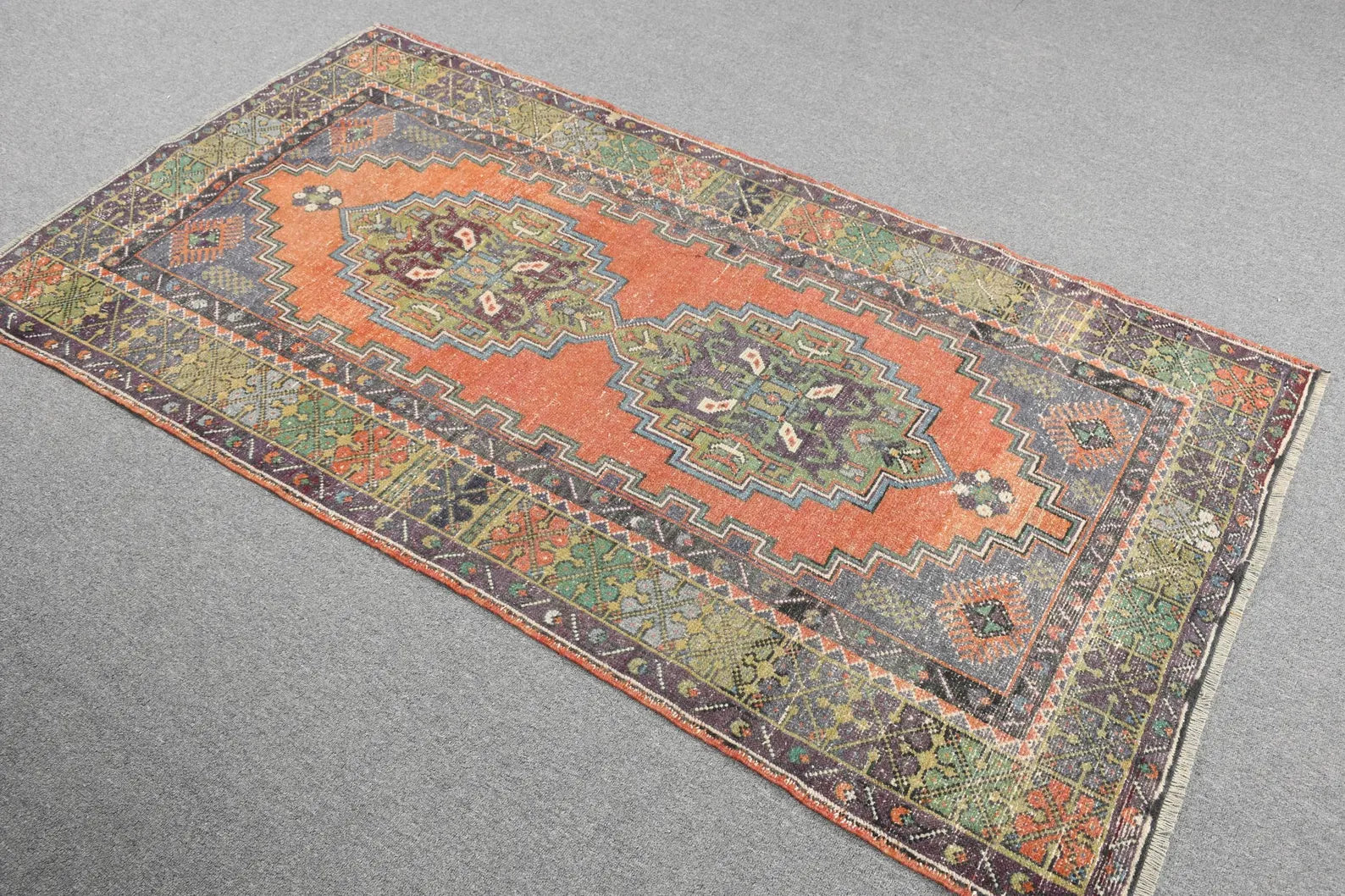 Vintage Turkish Accent Area rug 3.5 x 6.5 ft