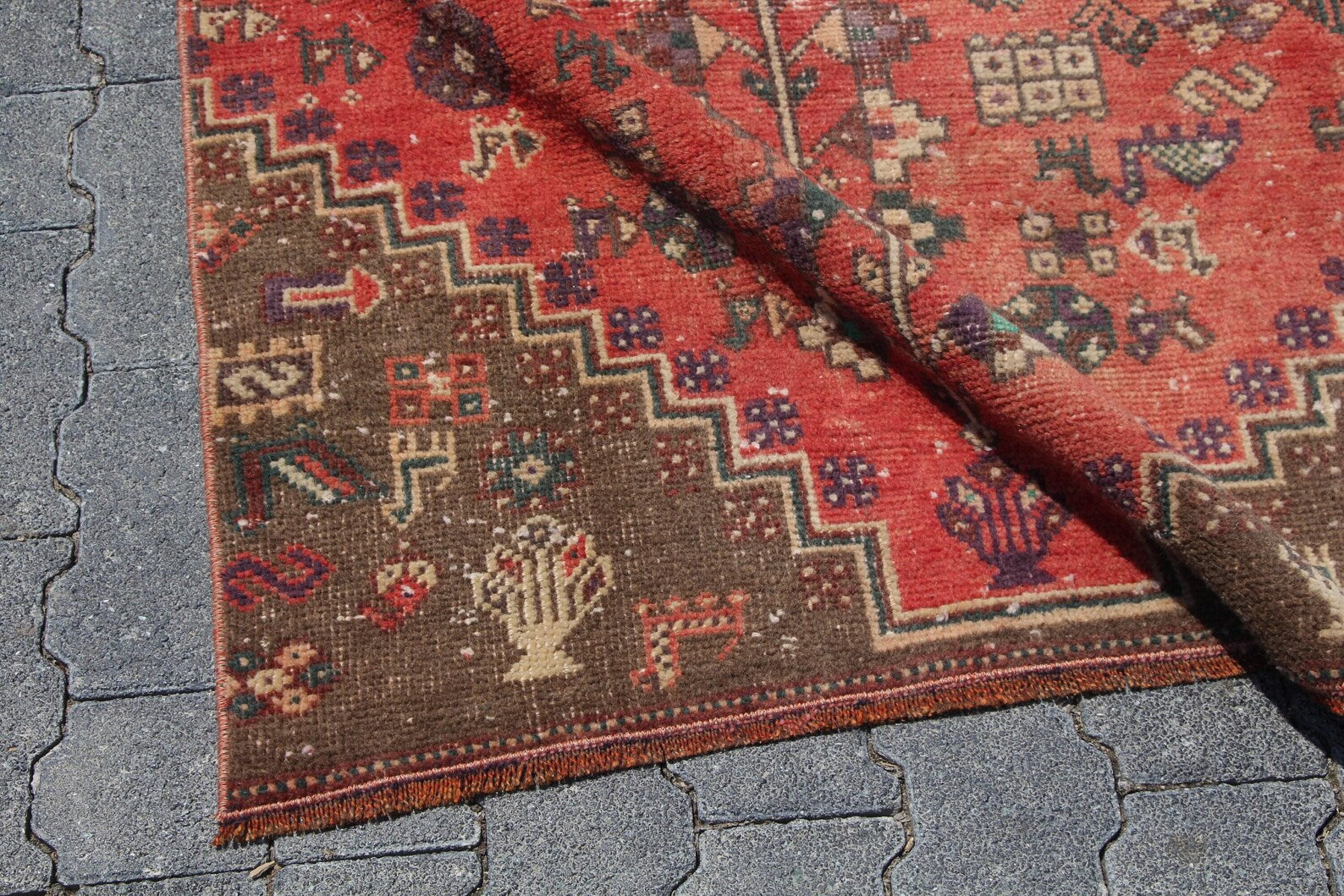 Vintage Turkish Runner Rug 2.9 x 8.3 ft
