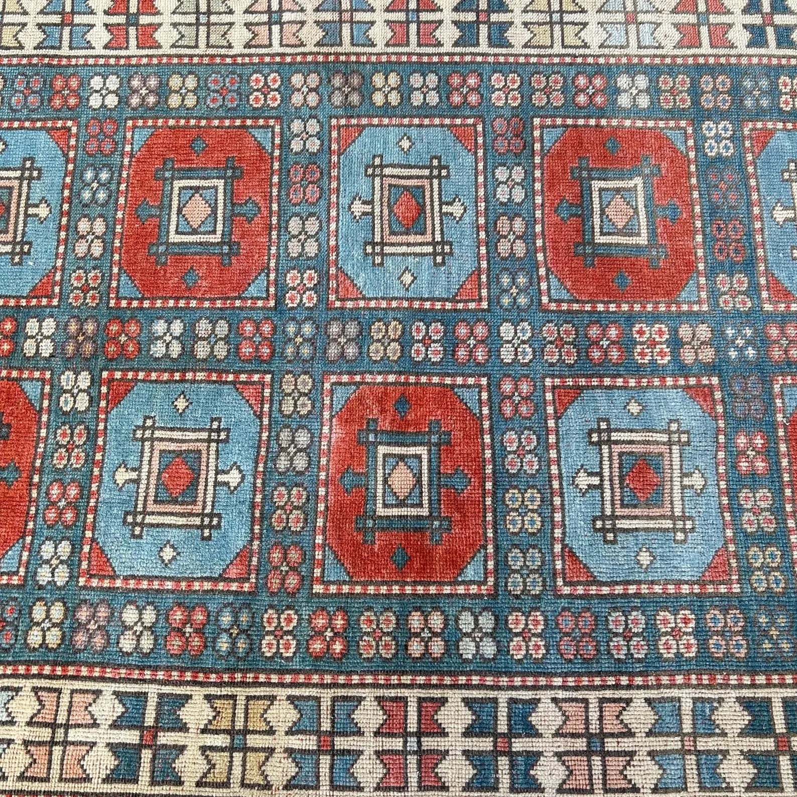 Vintage Turkish Accent Area rug 3.7 x 5.7 ft
