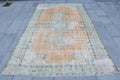 XL Vintage Turkish Accent Area rug 5.8 x 9.3 ft