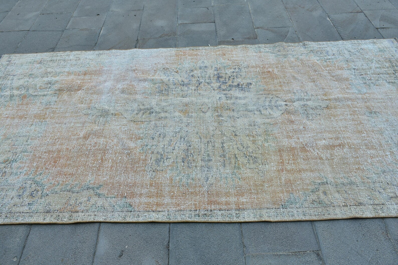 Vintage Turkish Accent Area rug 4.4 x 9.4 ft