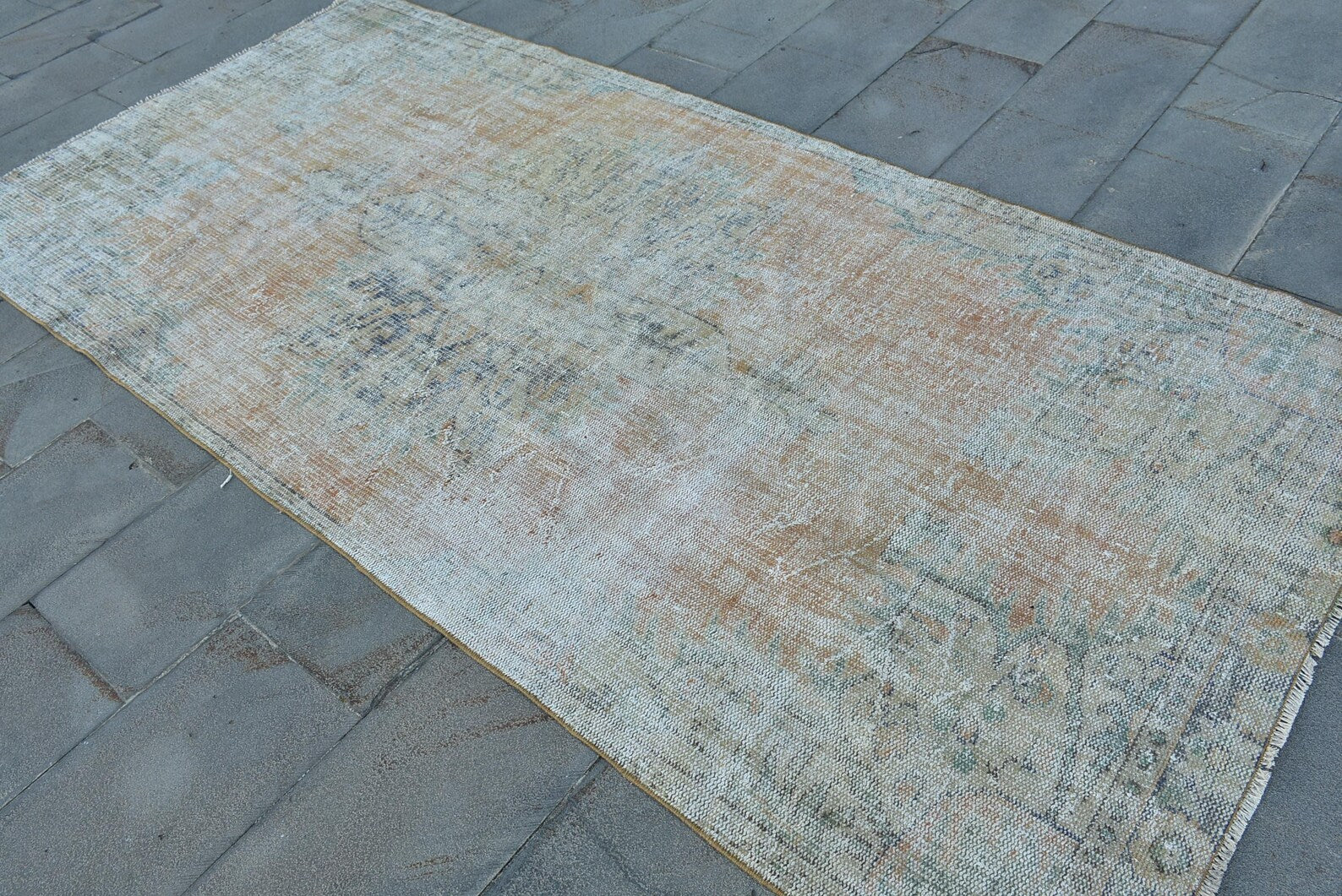 Vintage Turkish Accent Area rug 4.4 x 9.4 ft