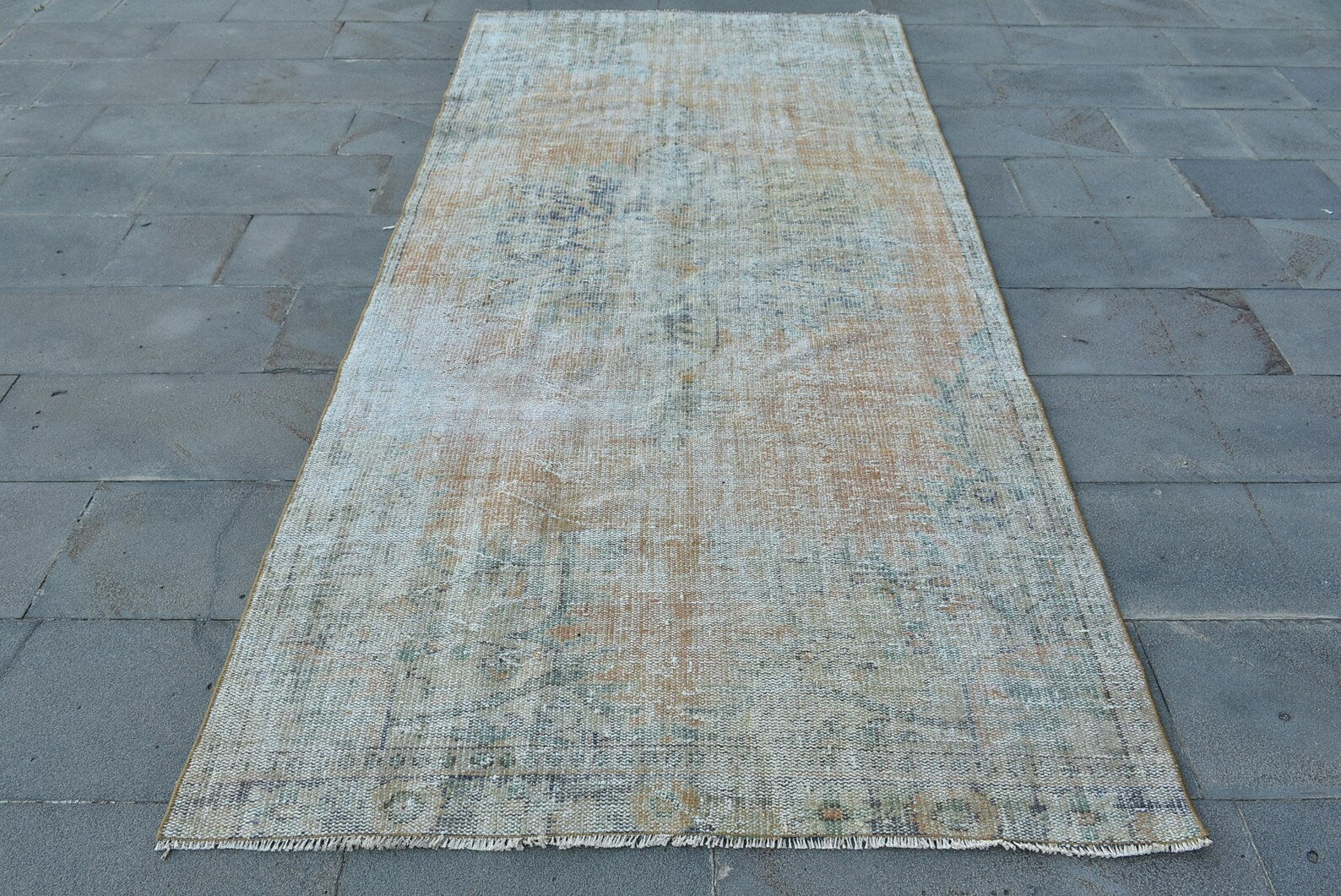 Vintage Turkish Accent Area rug 4.4 x 9.4 ft