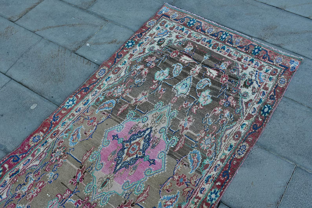 Vintage Persian Runner Rug 2.8 x 8 ft