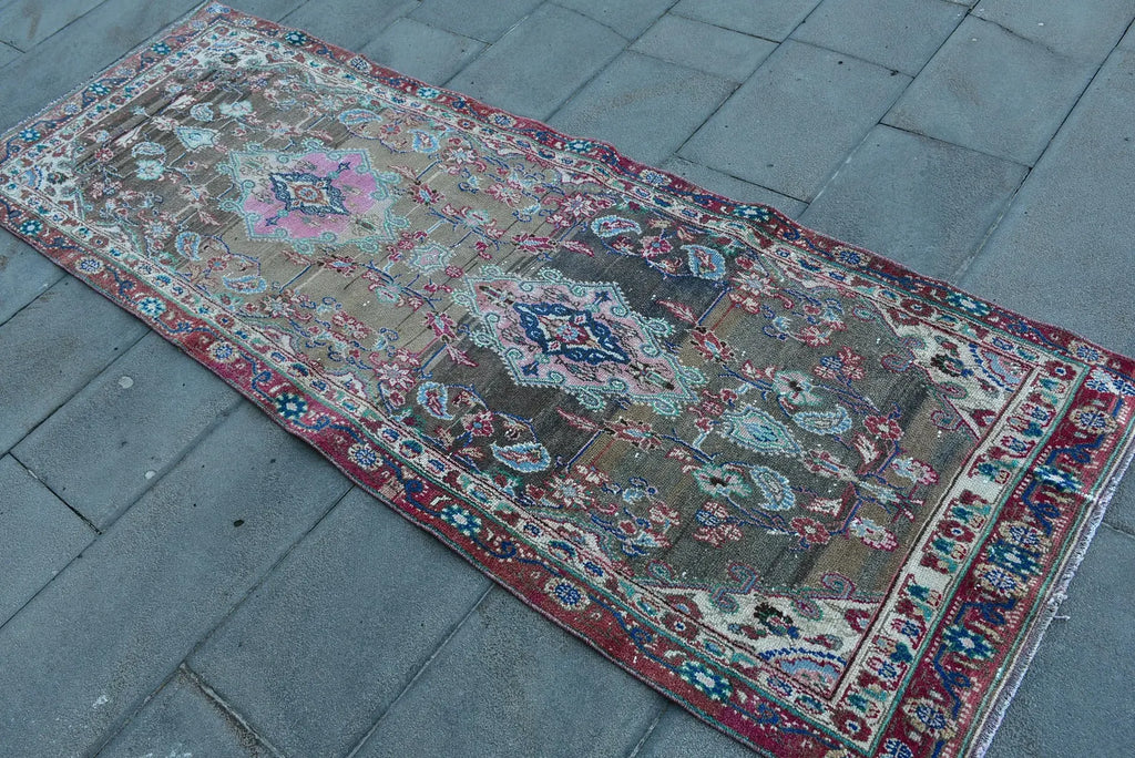 Vintage Persian Runner Rug 2.8 x 8 ft