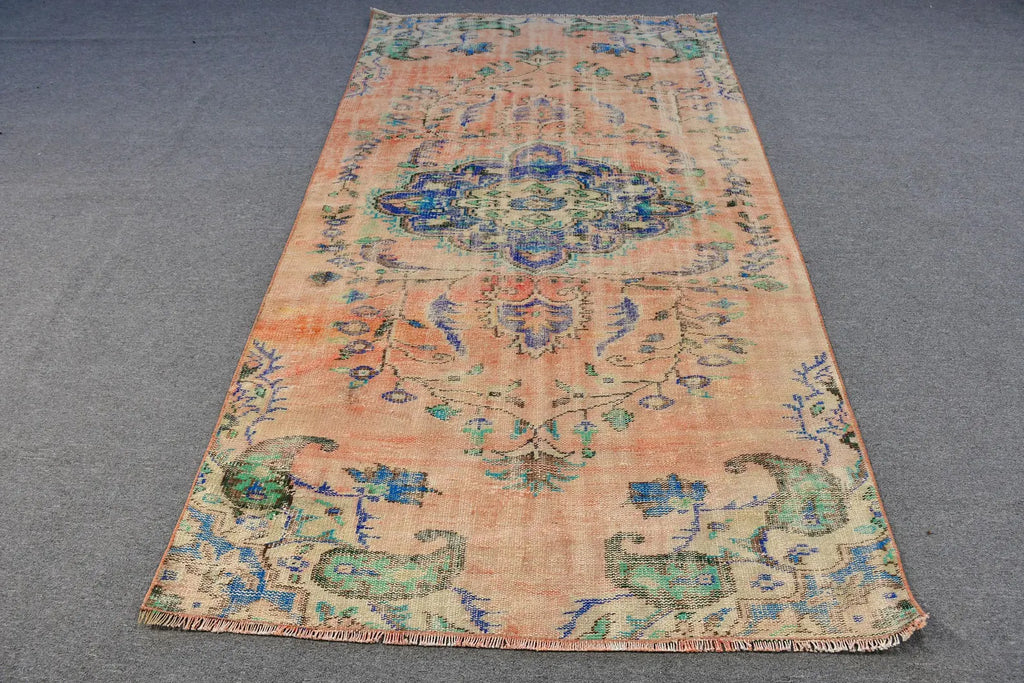 Vintage Turkish Accent Area rug 4.4 x 7.9 ft