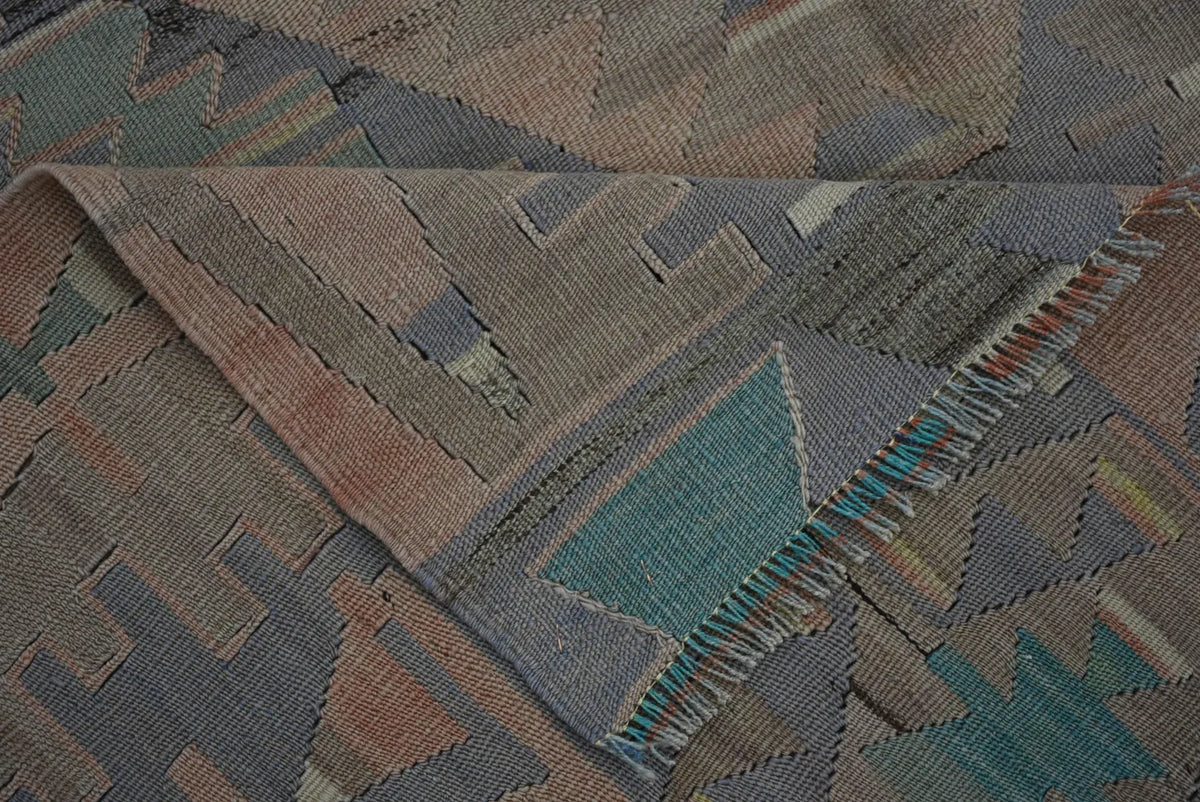 XL Vintage Turkish Accent Area rug 4.8 x 9.4 ft