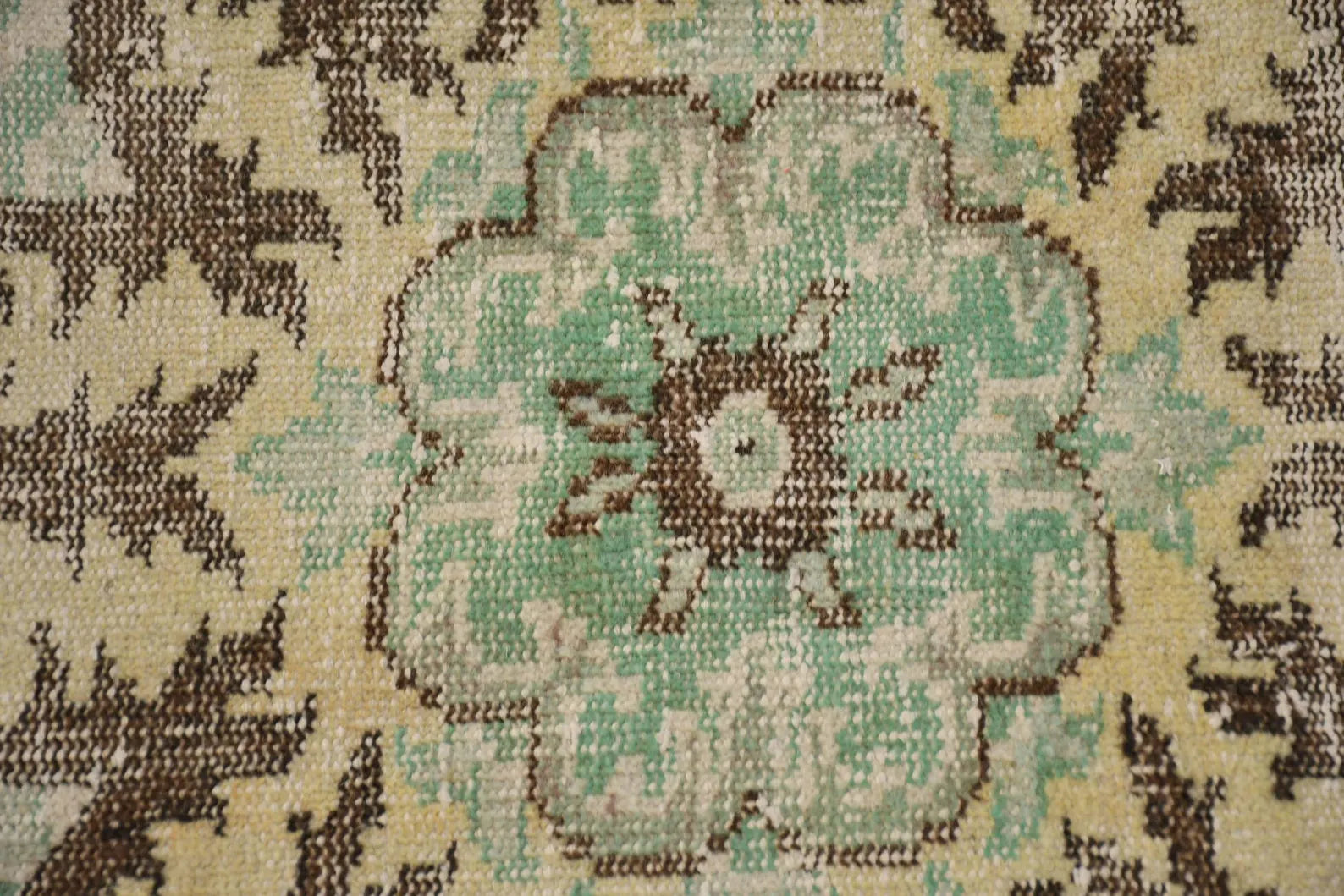 Vintage Turkish Accent Area rug 5.2 x 9.4 ft