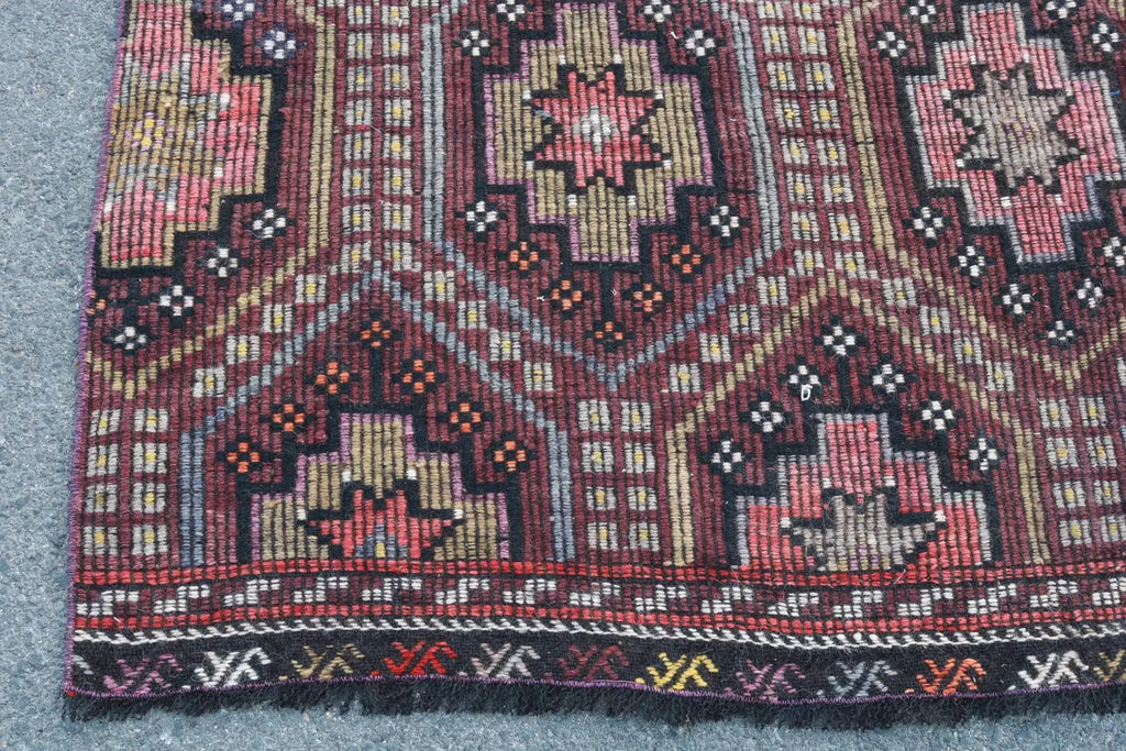 XL Vintage Turkish Accent Area Rug 5.2 x 9.4 ft