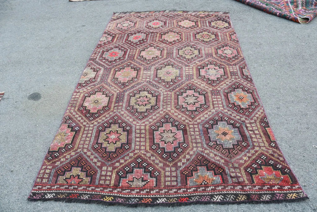 XL Vintage Turkish Accent Area Rug 5.2 x 9.4 ft