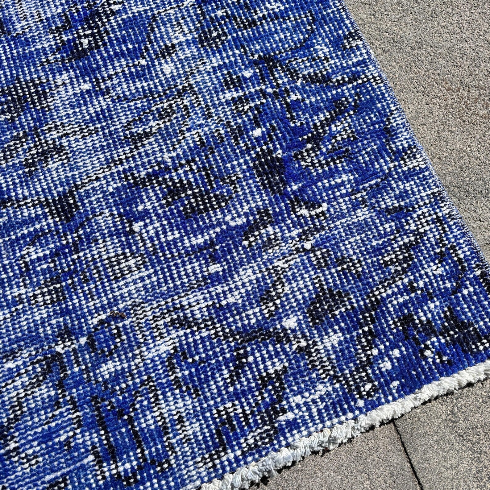 Vintage Turkish Runner Rug 2.6 x 9.2 ft