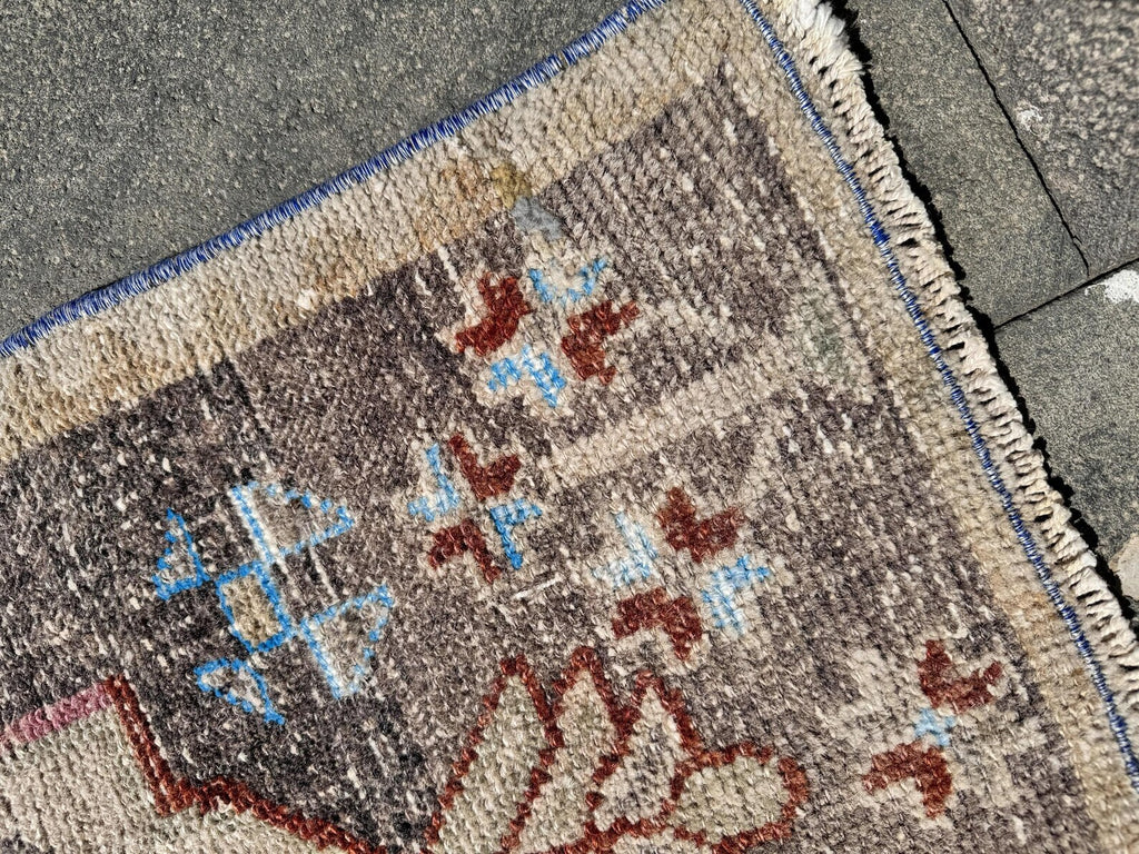 Vintage Turkish Mini Rug 1.6 x 3 ft