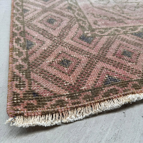 Vintage Turkish Accent Area rug 3.6 x 5.8 ft