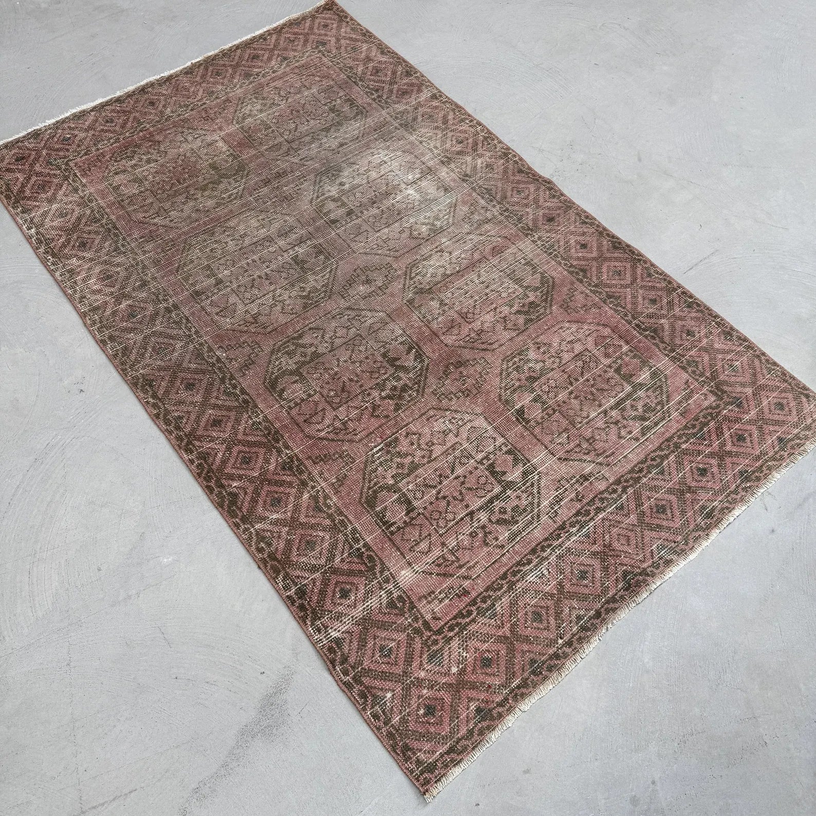 Vintage Turkish Accent Area rug 3.6 x 5.8 ft