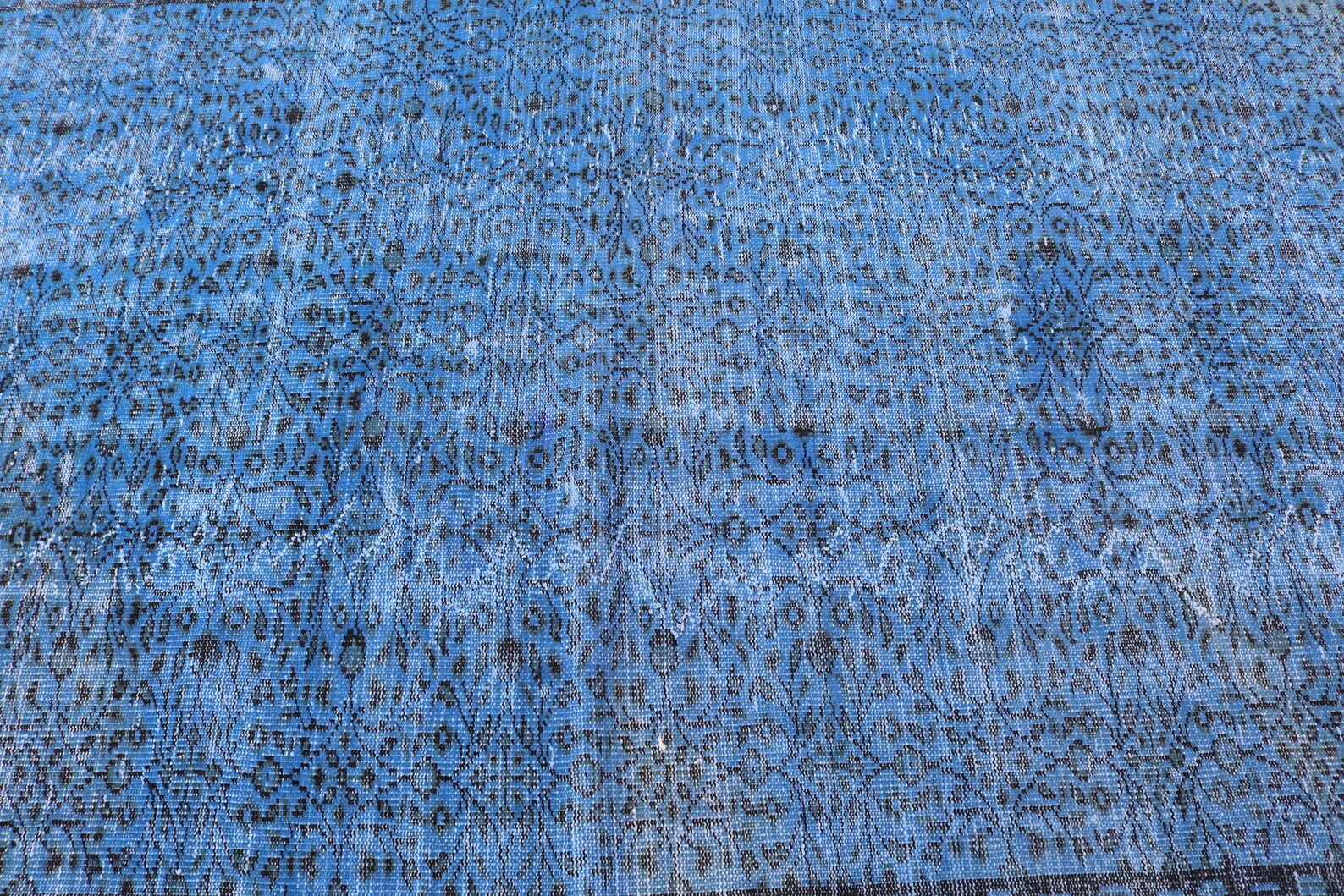 XL Vintage Turkish Accent Area Rug 5.4 x 9.7 ft