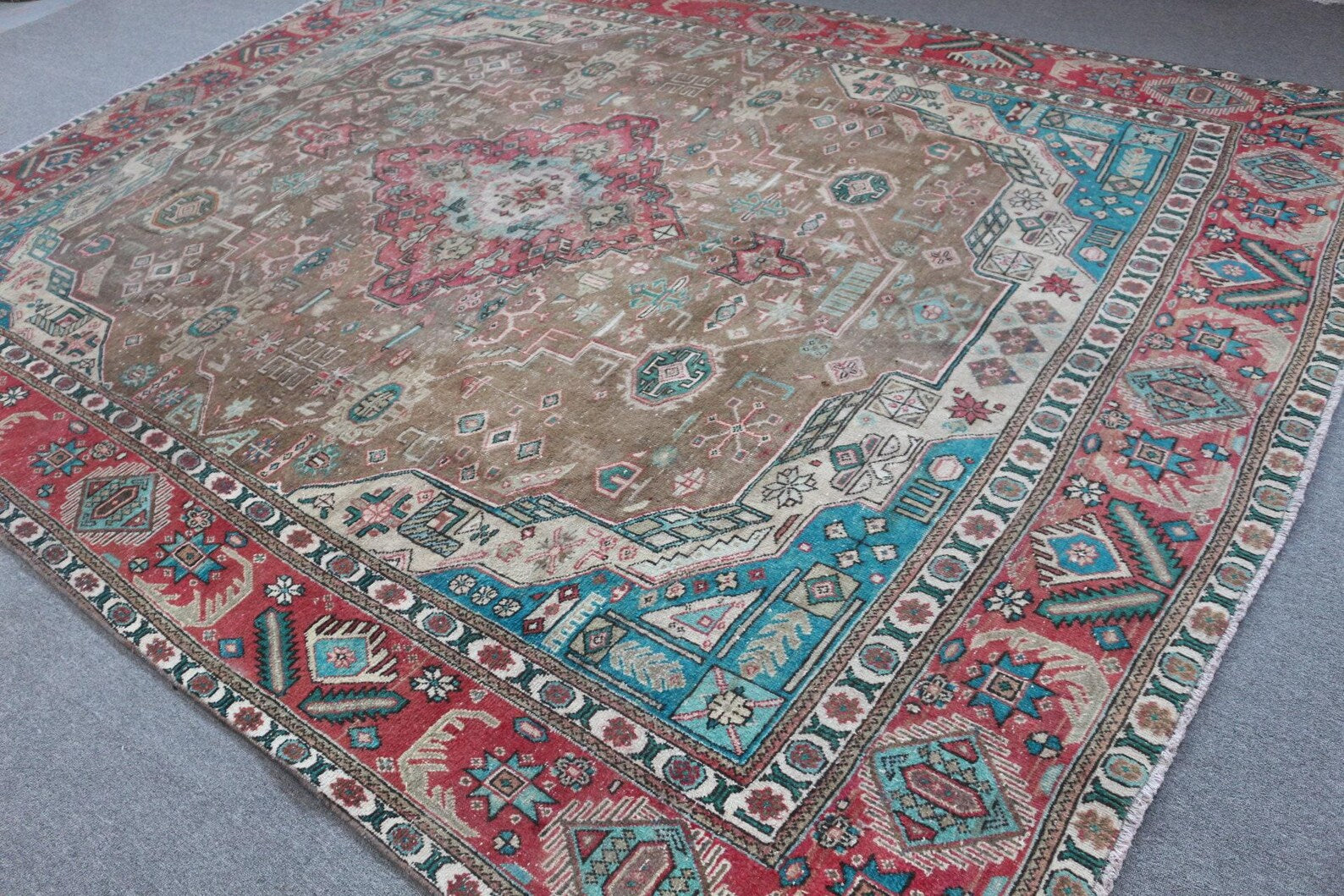 XL Vintage Turkish Accent Area Rug 9.2 x 12.4 ft