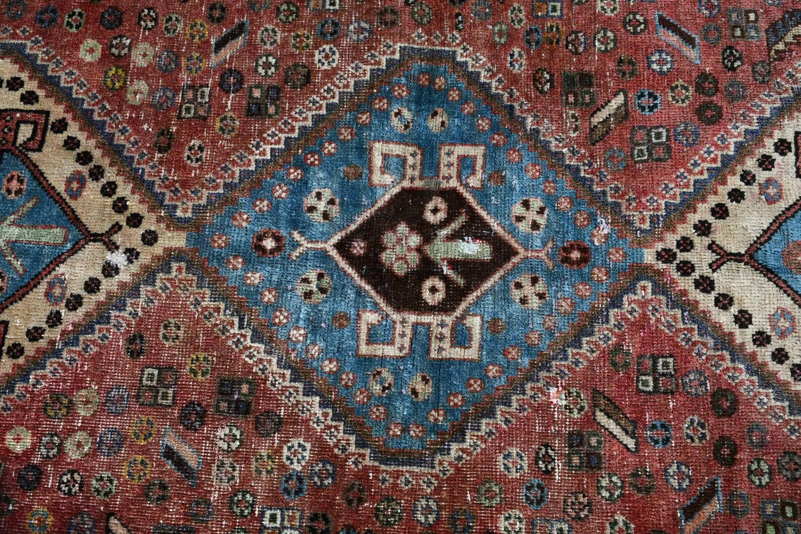 Vintage Persian Accent Area Rug 3.9 x 6.1 ft