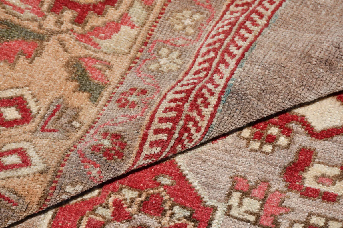 XL Vintage Turkish Accent Area rug 5.2 x 9.1 ft
