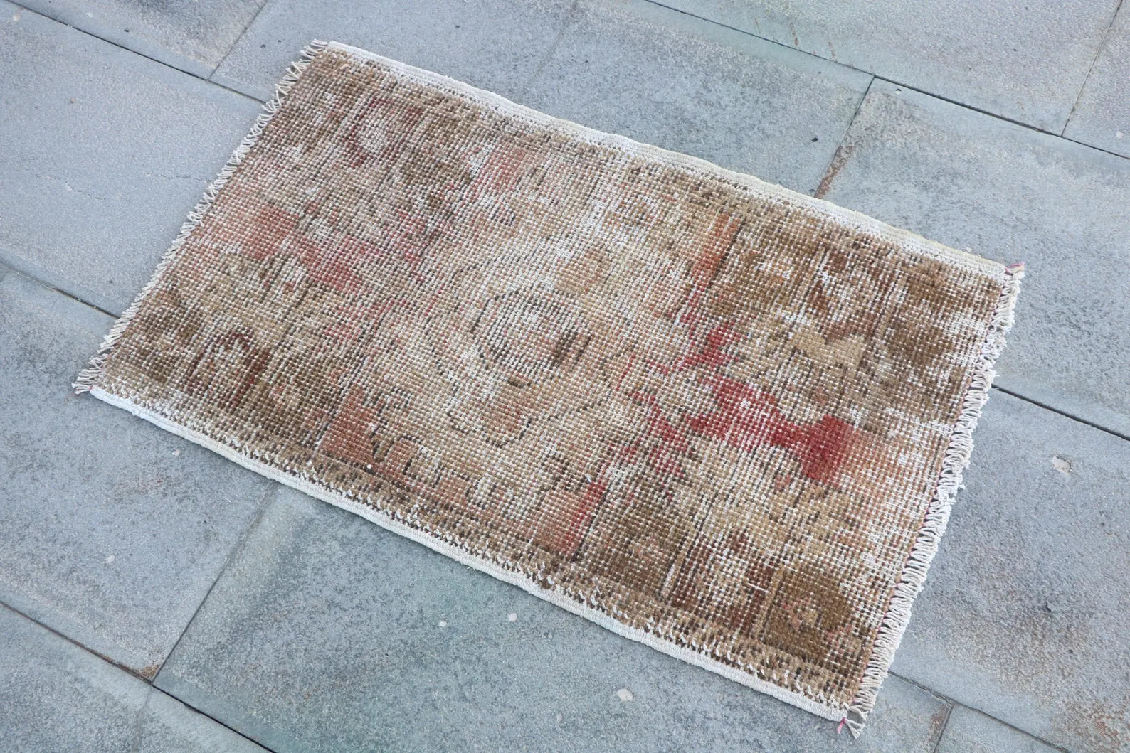 Vintage Turkish Mini Rug 1.6 x 2.7 ft
