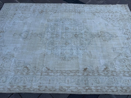 XL Vintage Turkish Accent Area rug 7.2 x 10.8 ft