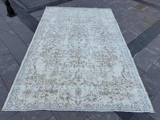 XL Vintage Turkish Accent Area Rug 6.5 x 10 ft