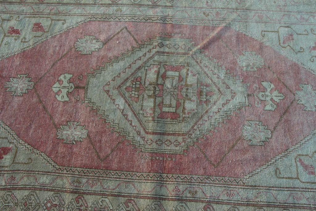 Vintage Turkish Accent Area rug 4.4 x 9 ft