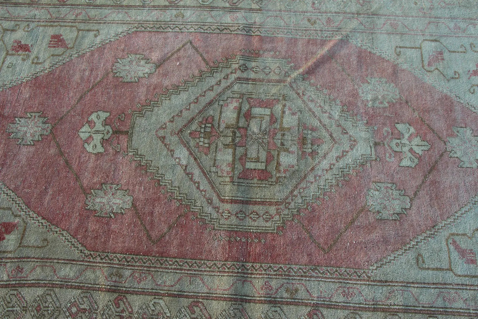 Vintage Turkish Accent Area rug 4.4 x 9 ft