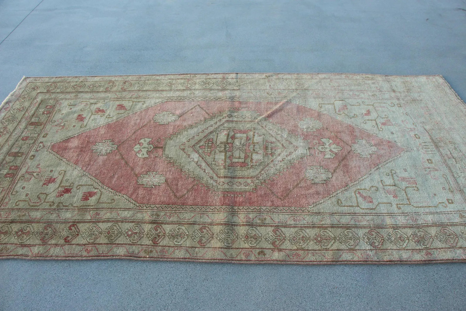 Vintage Turkish Accent Area rug 4.4 x 9 ft