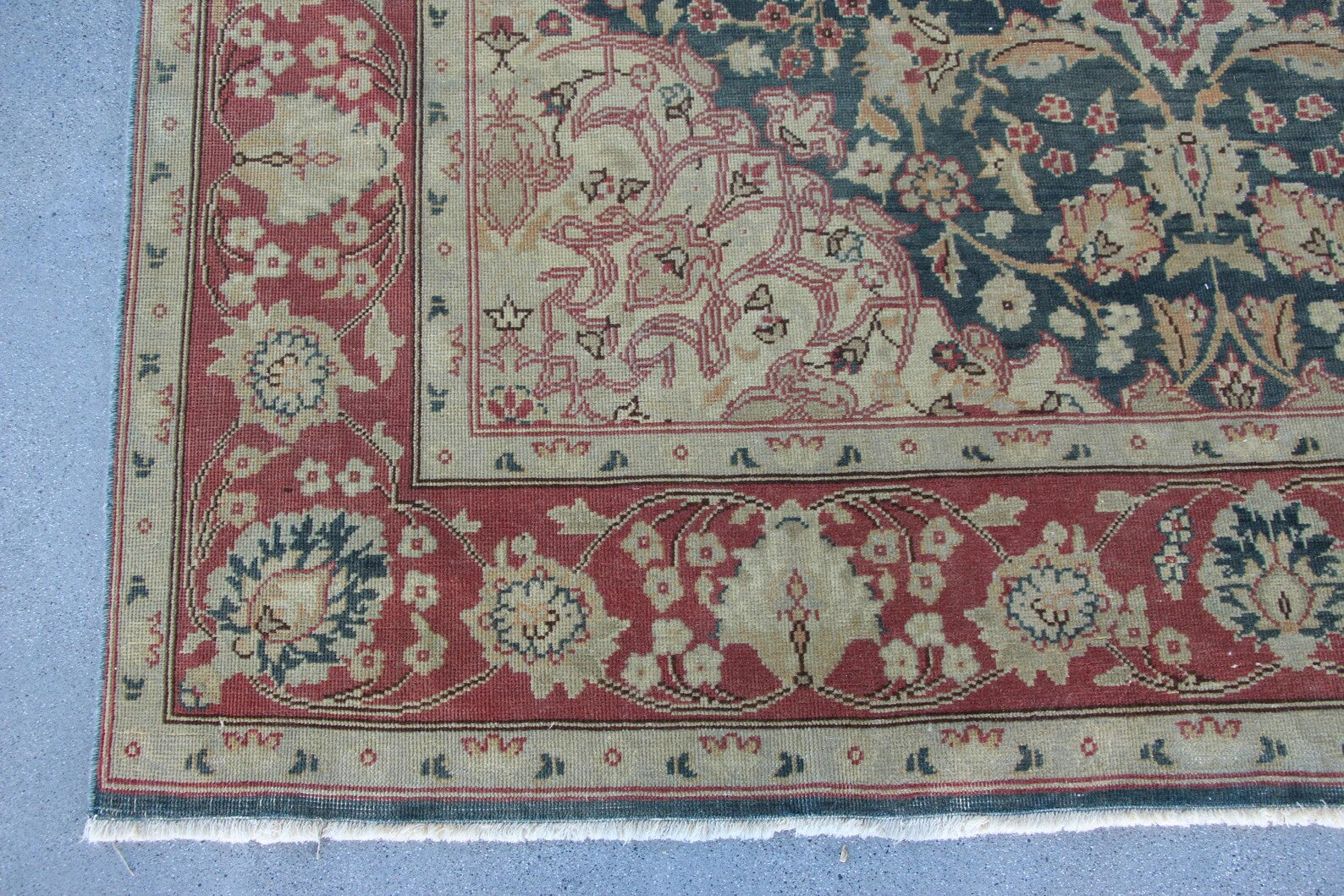 XL Vintage Turkish Accent Area rug 6.5 x 9.7 ft