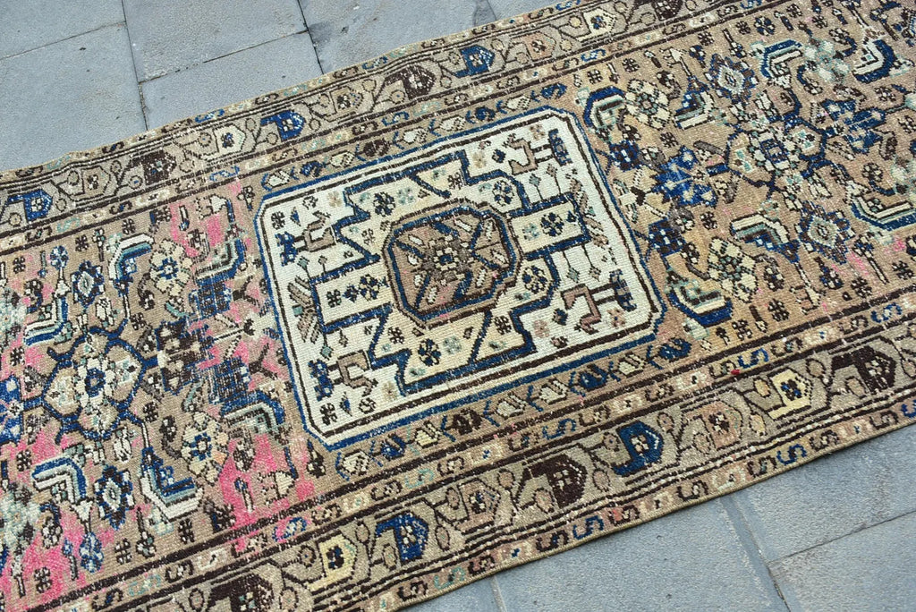 Vintage Persian Accent Area Rug 3.1 x 6.1 ft