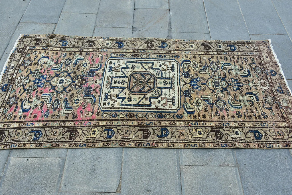 Vintage Persian Accent Area Rug 3.1 x 6.1 ft