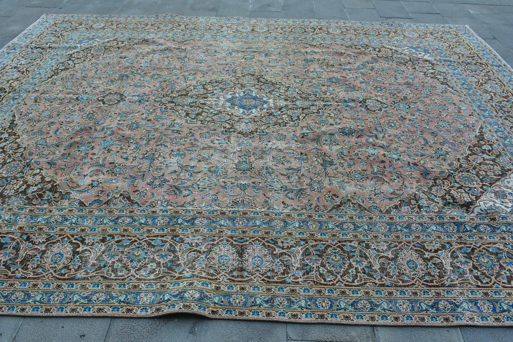 XL Vintage Turkish Accent Area Rug 9.5 x 12.4 ft