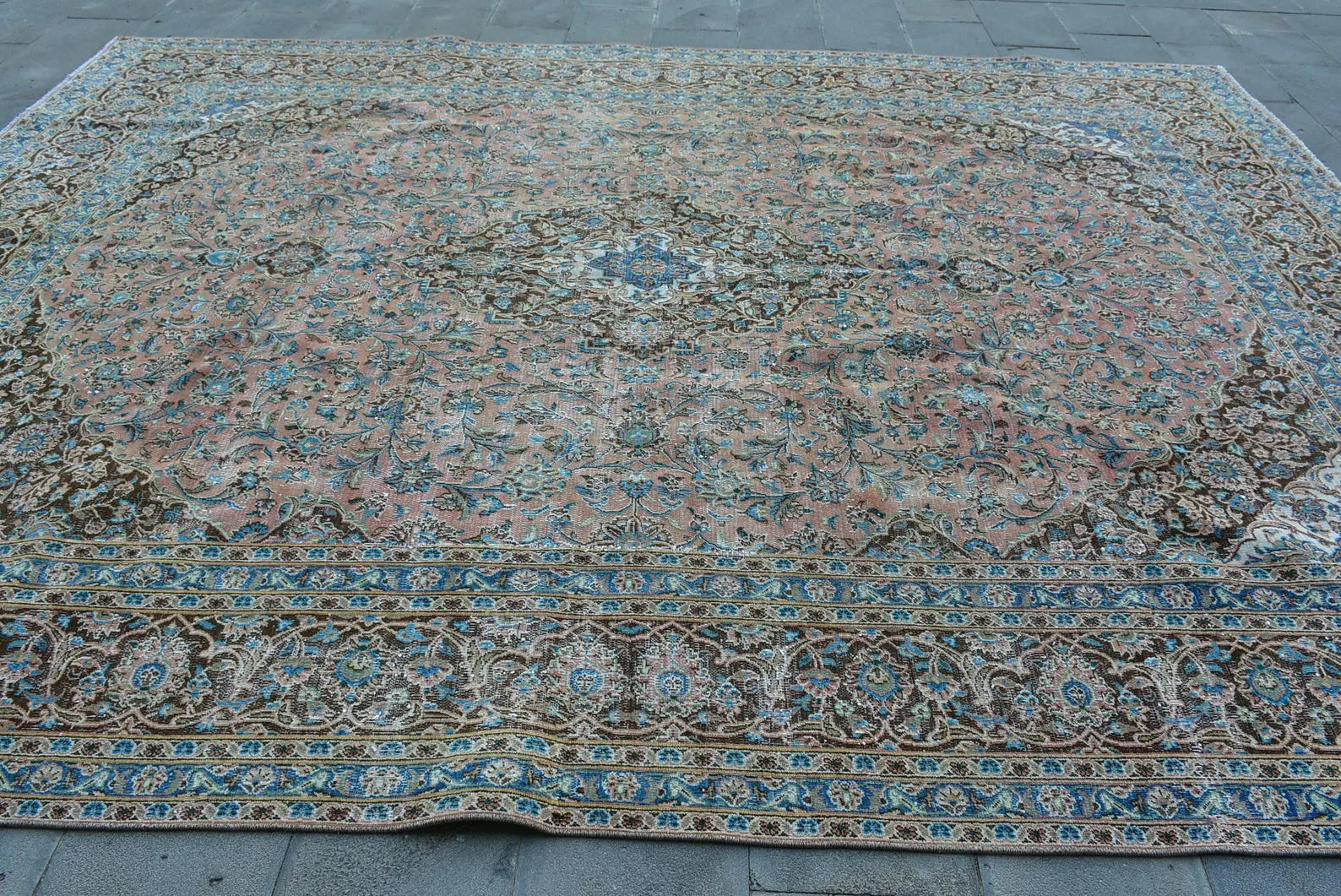 XL Vintage Turkish Accent Area Rug 9.5 x 12.4 ft