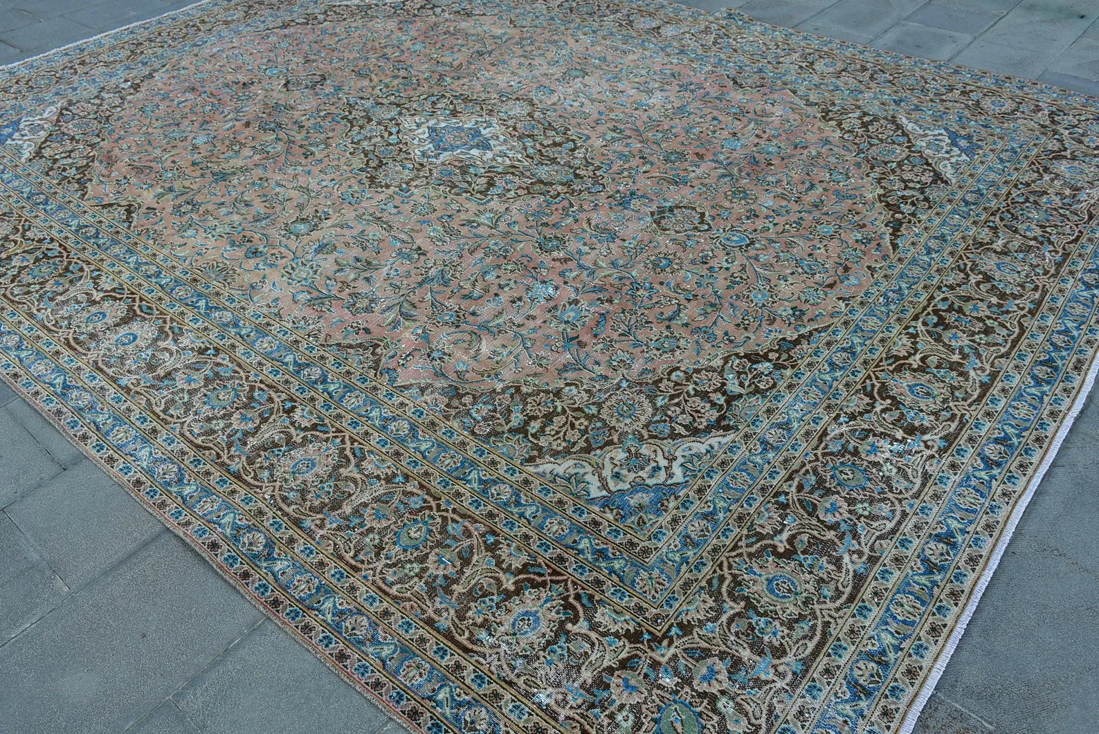 XL Vintage Turkish Accent Area Rug 9.5 x 12.4 ft